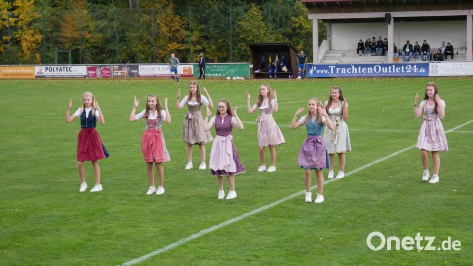 Ein Höhepunkt der sportlichen Kirchweih war der Auftritt der TSV-Tanzmädels unter der Leitung von Belinda Lindner. Bild: gz