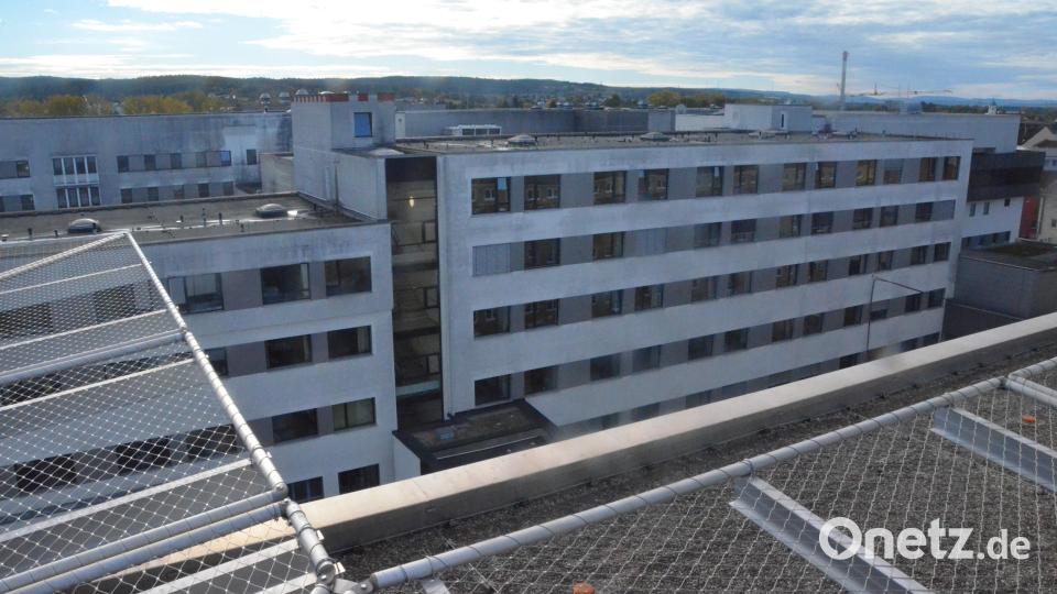 Das Klinikum aus der Perspektive des Heliports betrachtet. Bild: Kunz