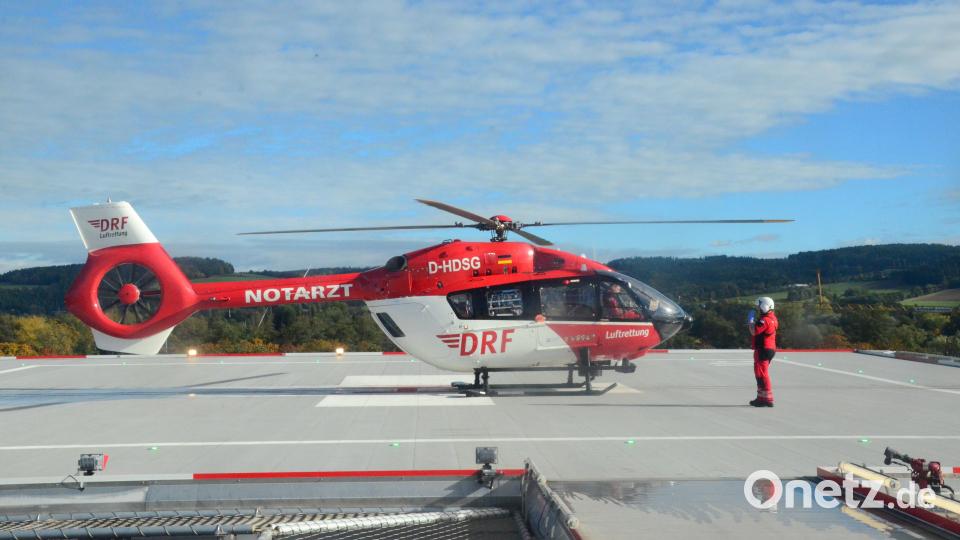 Rettungshubschrauber auf dem Dach des Klinikums. Bild: Kunz