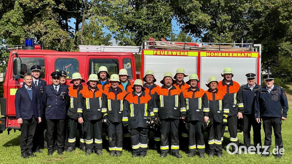 Die Ü40 der Feuerwehr Hohenkemnath legt erfolgreich eine Leistungsprüfung ab. Bild: brü