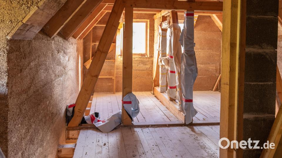 In den Häusern sind natürliche und regionale Materialien verbaut, unter anderem Fichtenholz aus dem Bärnauer Stadtwald. Bild: Susanne Forster