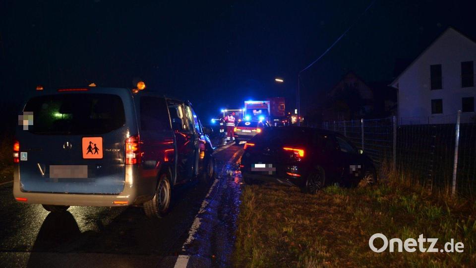 Bei einem Verkehrsunfall bei Zieglmühle wurden am Dienstagabend vier Personen leicht verletzt. Bild: dob