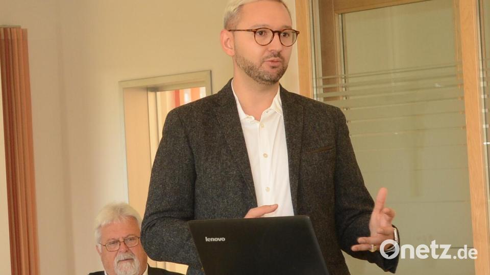 Sebastian Graef bei seinem Referat &quot;Männer 2.0 - Mannsein heute&quot;. Bild: bey