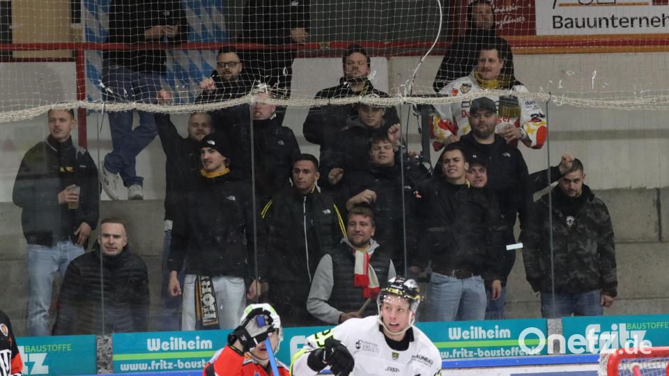 Der ERSC Amberg verliert das Spiel in Peißenberg. Bild: Roland Halmel
