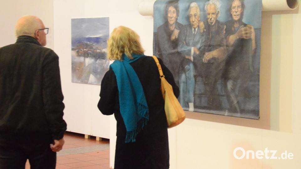 Ein Bildnis der Rolling Stones findet einen Platz bei der OKV-Herbstausstellung in Weiden. Bild: Kunz