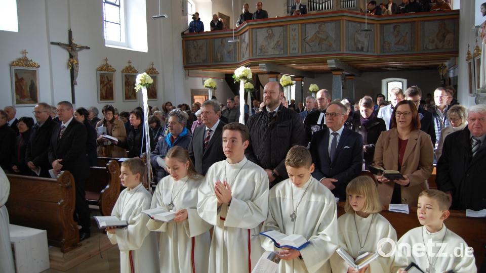 Die zahlreichen Kirchenbesucher Bild: sm