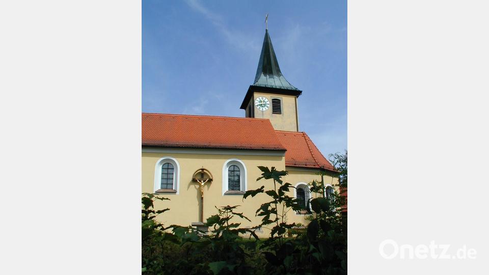 Im neuen Glanz erstrahlt Nikolauskirche. Sie wurde am 9. November 1723 benediziert und ist heute 300 Jahre alt. Bild: le