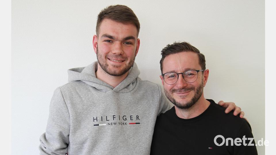 Verstehen sich immer noch bestens: Maximilian Braun und sein ehemaliger Erzieher Tino Dubrowski. Bild: Sebastian Böhm