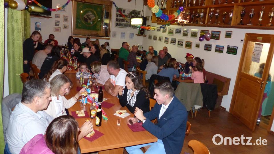 Volles Haus im Sportheim Bild: hme