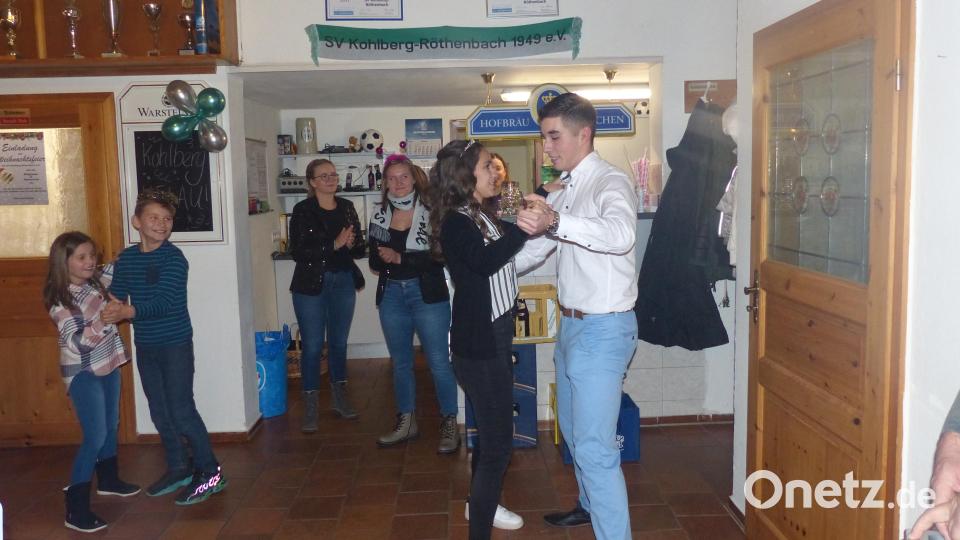 Der erste Tanz der Prinzenpaare Bild: hme