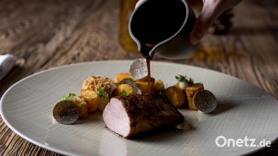 So sieht eines der zahlreichen Gerichte aus, die Küchenchef Ingo Mark im Restaurant „Holzfellas“ kreiert hat. Bild: Ziegler-Group/exb