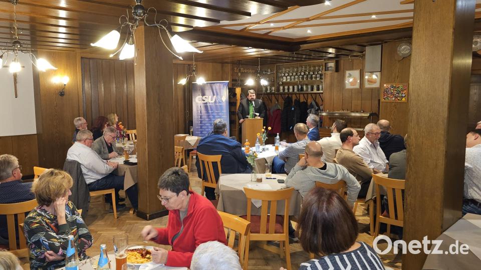 Im Gasthaus Zum Bartl trafen sich die CSU-Mitglieder zur Nominierung ihres Bürgermeisterkandidaten. Bild: ge