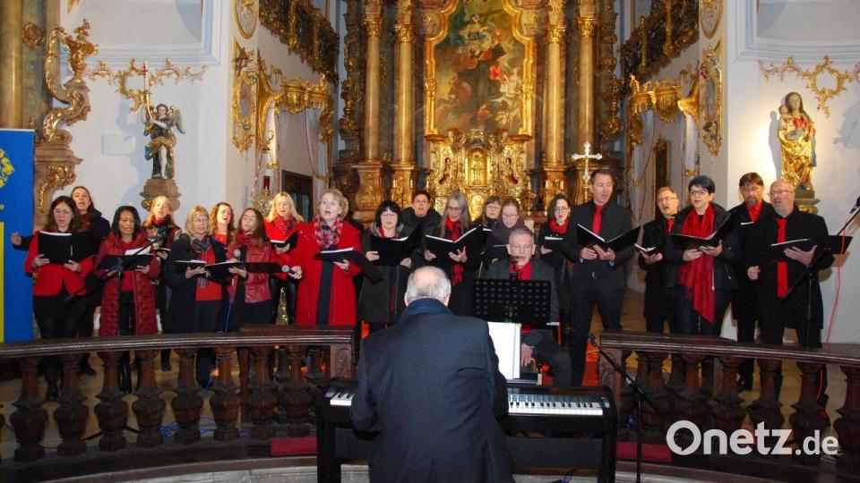 Die Gruppe Heavenbound begeistert das Publikum in der Amberger Schulkirche. Bild: Gerd Spies