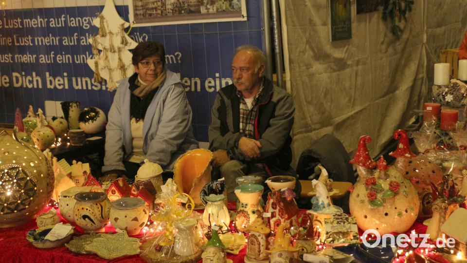 In der Halle erwartete die Gäste ein reichhaltiges Angebot an Dekorations-, Weihnachts- und Geschenkartikeln. Bild: rpp