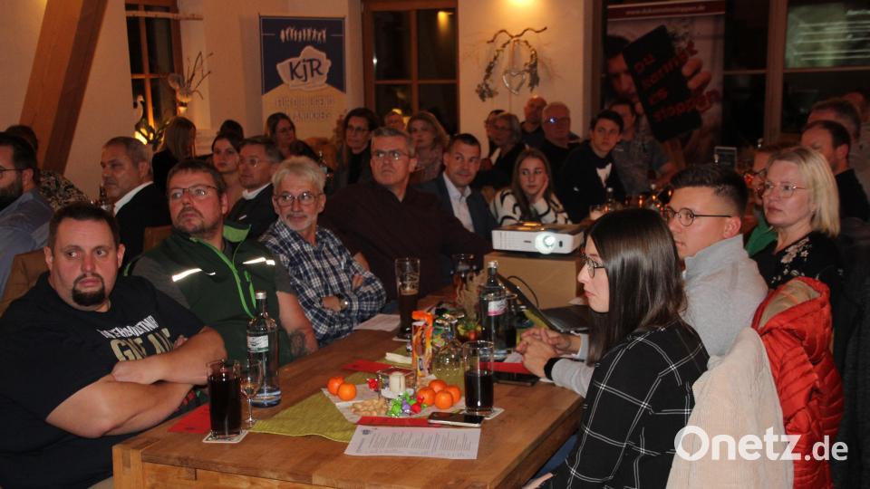 Hervorragend besucht war die Herbstvollversammlung des Kreisjugendbring beim &quot;Hoanfbartl&quot;. Bild: kro