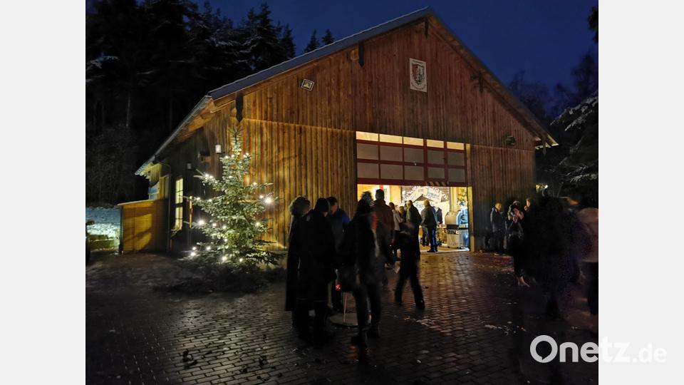 Blick von außen in die Festhalle. Bild: hzi