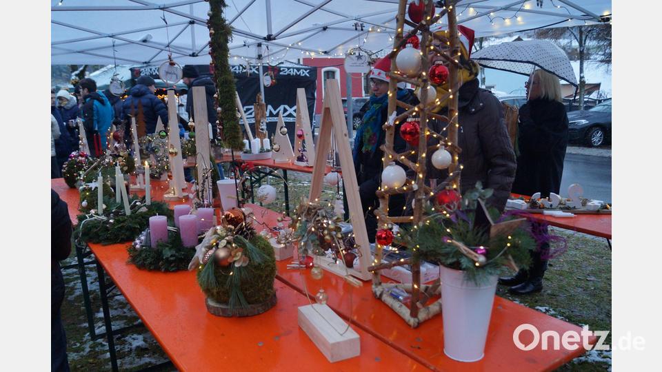 Der Frauenkreis hat viele Geschenkideen im Angebot. Bild: slh