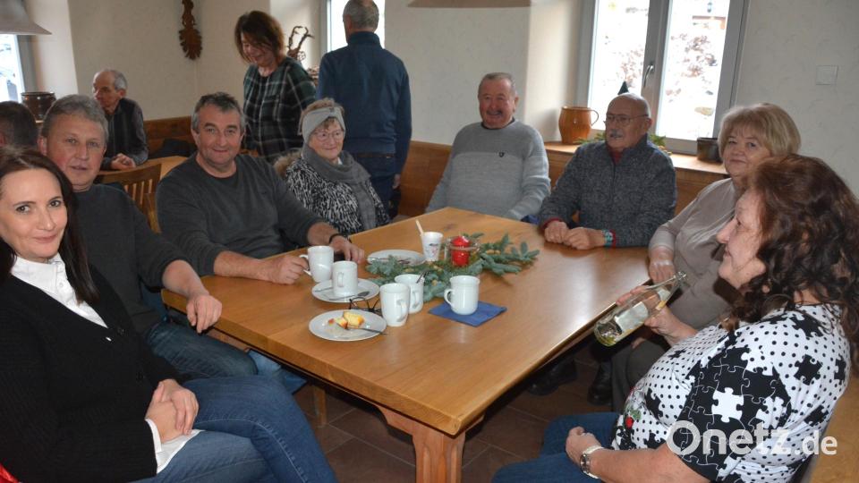 Wohlig warm warm es in der Vereinsstube des Imkerhauses. Bild: jr