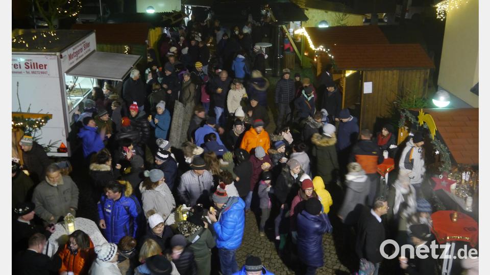 Am Samstagabend ist der Weihnachtsmarkt in Mehlmeisel jedes Jahr gut besucht. Archivbild: gis