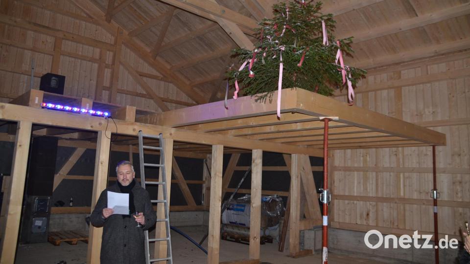 Den Richtspruch trug Architekt Manuel Peetz vor. Bild: ak