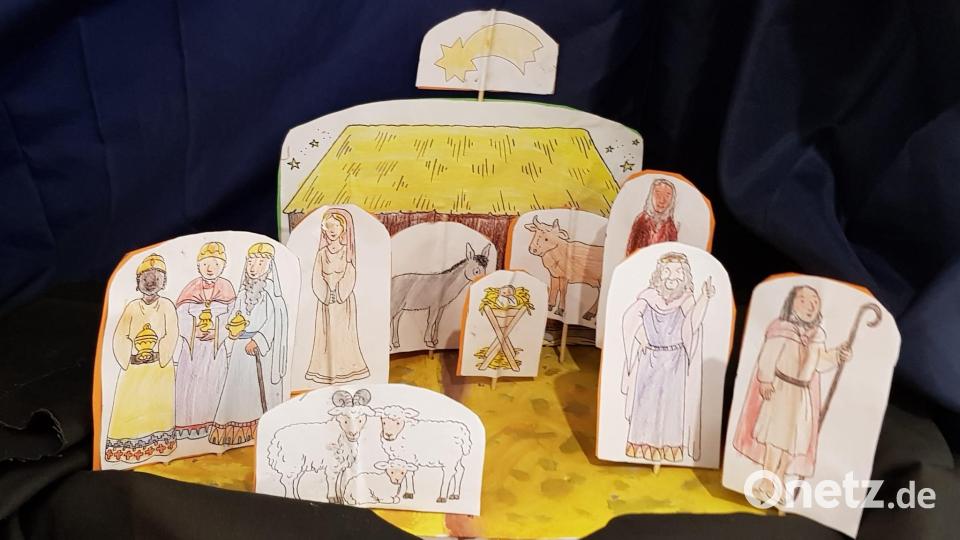 Die Schüler der Grundschule haben 12 Stationen des Krippenweges selbst gestaltet. Dabei ließen sie ihrer Kreativität freien Lauf. Bild: Marianne Stangl, Krippenverein Tirschenreuth
