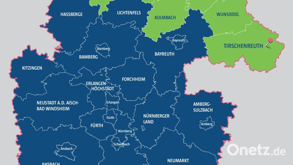 Der Nürnberger Verkehrsverbund ist schon jetzt flächenmäßig der größte in Bayern. Zu den 16 Landkreisen und 8 kreisfreien Städten (blau markiert) gesellen sich noch 5 oberfränkische Kreise und der Landkreis Tirschenreuth (grün). Bild: Grafik: Laura Fröhler - Oberpfalz-Medien