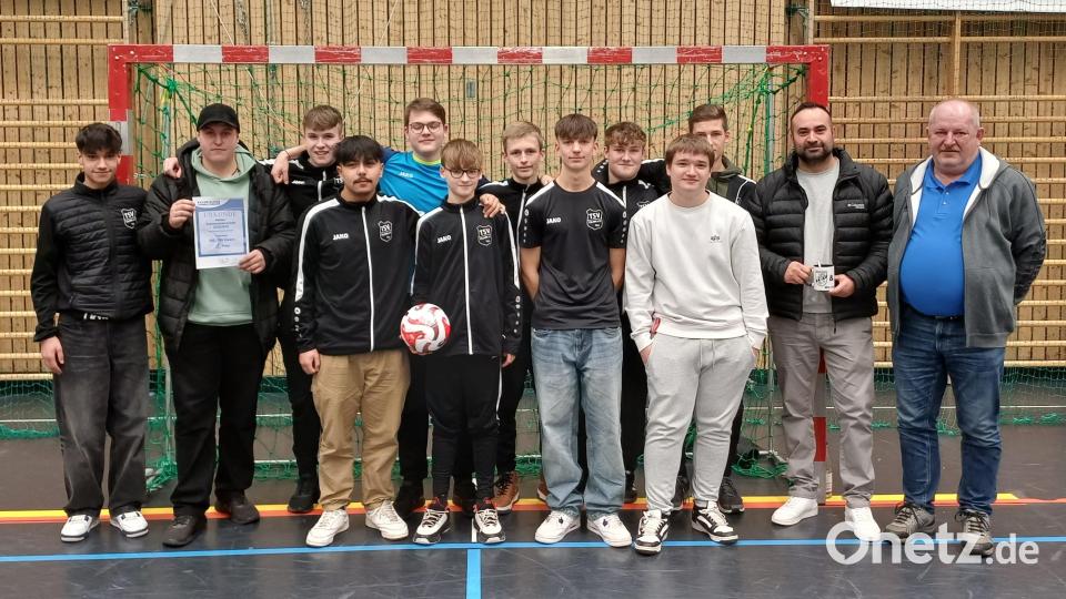Bei den U19-Junioren gewann die SG Eslarn/Waidhaus die Futsal-Kreismeisterschaft. Bild: Klaus Meier/exb