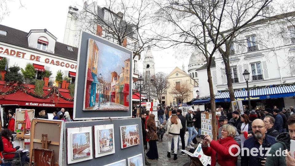 Ein Montmartre-Ambiente wie hier in Paris zu schaffen, schwebt Kulturamtschefin Petra Vorsatz vor. Dazu braucht sie die Hilfe Weidener Künstler. Archivbild: Kunz