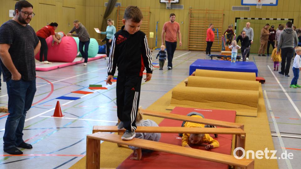 Die Kinder hatten sichtlich Spaß bei den einzelnen Übungen und viele machten den Parcour mehrmals. Bild: fdl