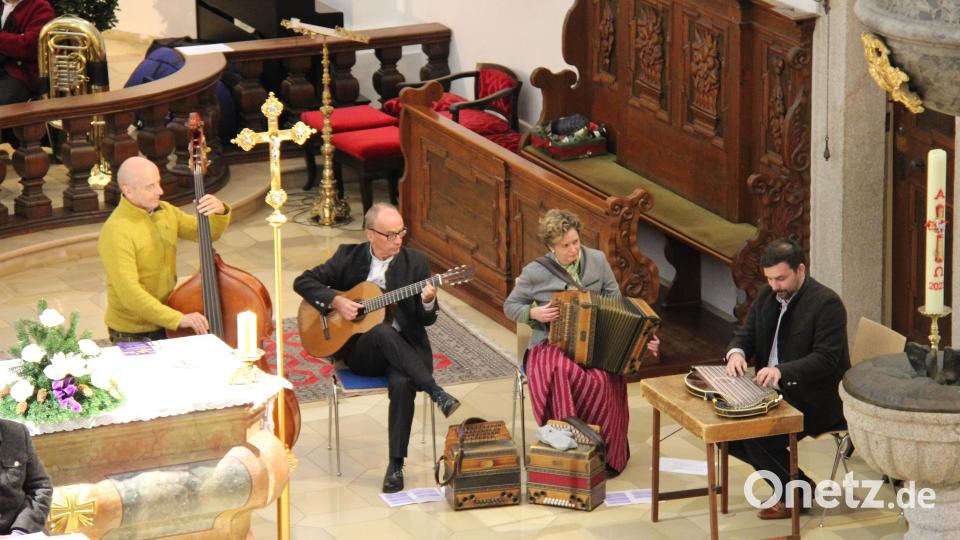 Die &quot;Pfiffigen Knepf&quot; servieren alpenländische Musik vom Feinsten. Bild: prh