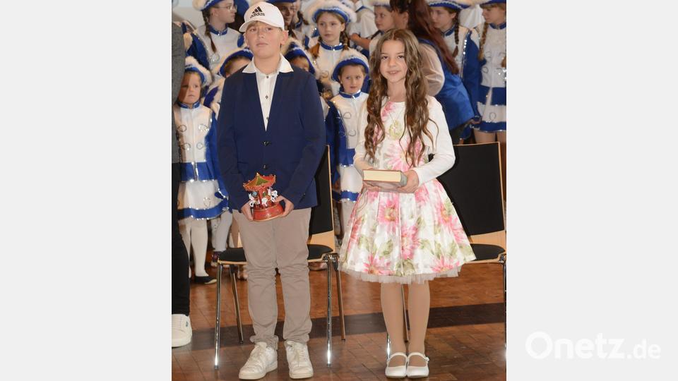Ben und Annabell sind das neue Vohenstraußer Kinderprinzenpaar für die kommende Faschingszeit. Bild: bey