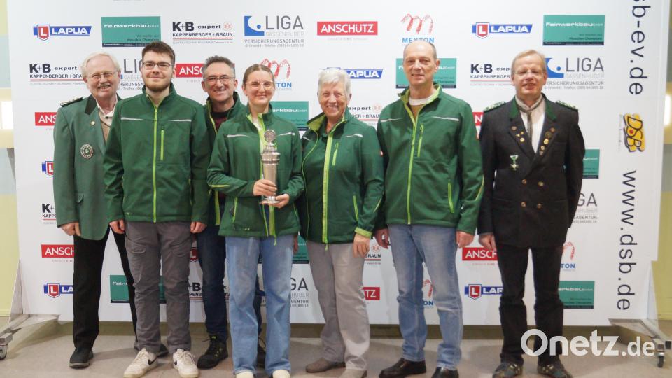 Das Team der Frotzersrichter Kleeblatt-Schützen sichert sich den Gaupokal. Bild: Schlosser/exb