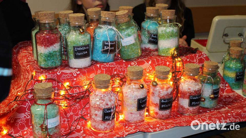 Weihnachtaktionstag an der Lobkowitz-Realschule Bild: Foto-AG der Lobkowitz-Realschule/exb