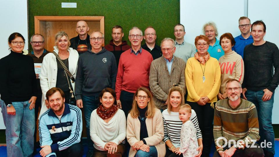 Die Gruppe der Erwachsenen, die das Sportabzeichen ablegten. Bild: Petra Hartl