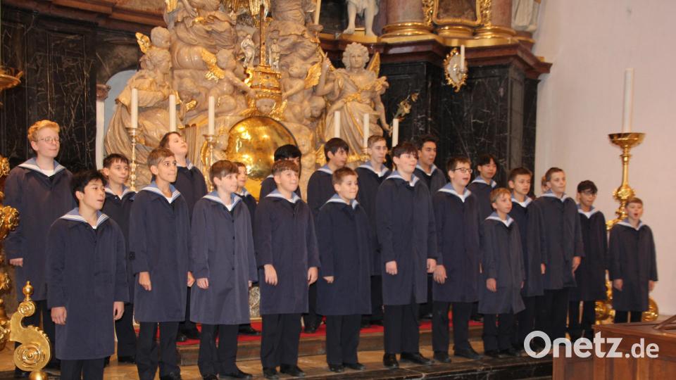 Die Wiener Sängerknaben begeisterten mit ihrem Weihnachtskonzert in der Stiftsbasilika Waldsassen. Bild: kro