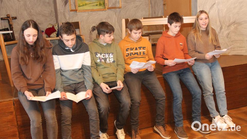 Die KLJB Waldkirch erzählt Lustiges zu Weihnachten. Bild: pi