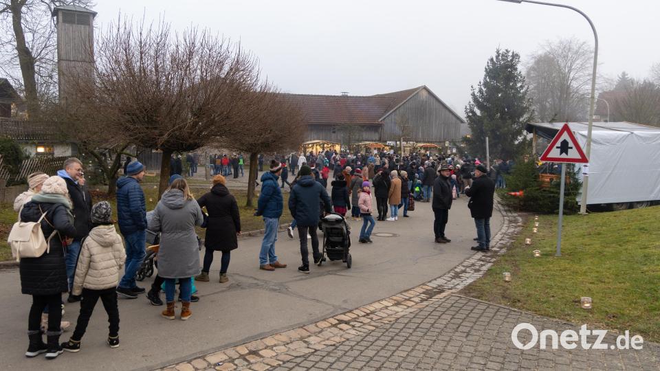 Die Röthenbacher Dorfweihnacht zog Tausende von Besuchern an. Bild: rw