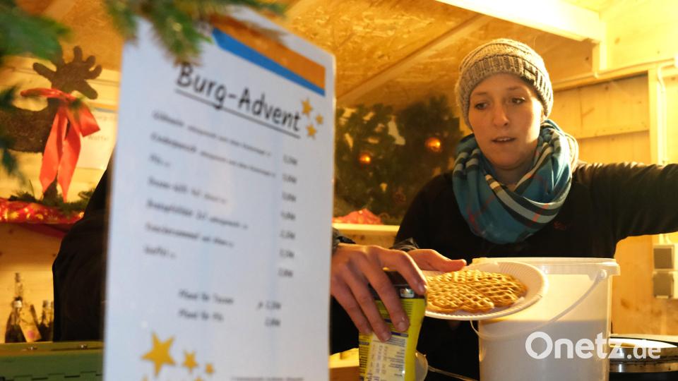 Lecker schmecken die frisch zubereiteten Waffeln des Theresia-Gerhardinger-Hauses. Bild: Hirsch