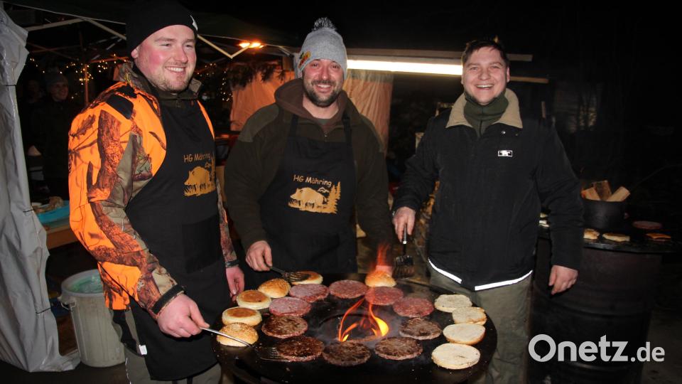 Diese Drei hatten Spaß bei der &quot;Produktion&quot; der Wildburger. Bild: kro