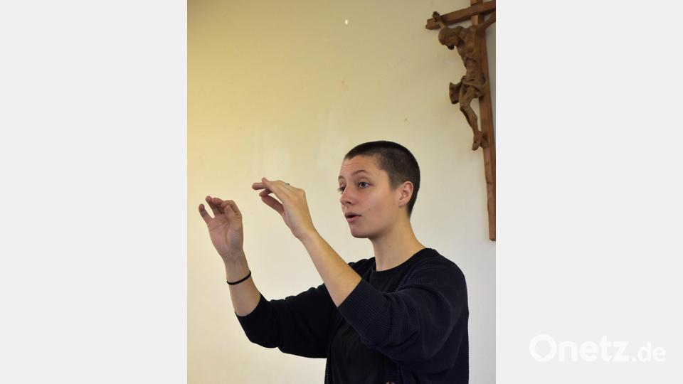 Johanna Baumann leitet den Projektchor mit Herzblut. Bild: rgr