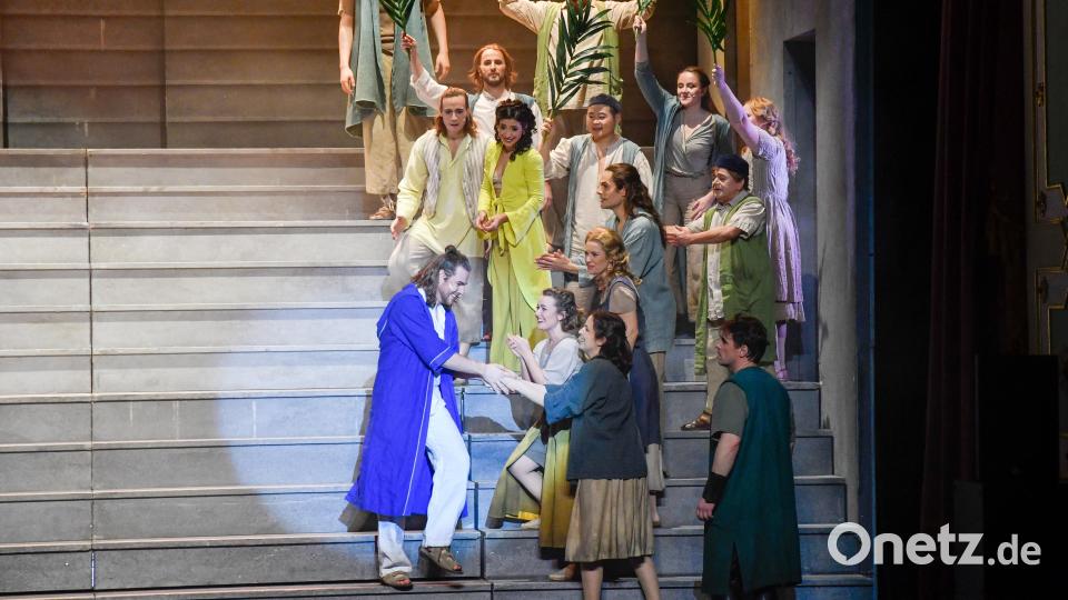 Jesus Christ Superstar, die weltbekannte Rockoper, begeisterte das Publikum im Stadttheater Amberg. Bild: Petra Hartl