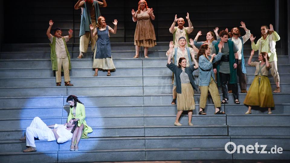 Jesus Christ Superstar, die weltbekannte Rockoper, begeisterte das Publikum im Stadttheater Amberg. Bild: Petra Hartl