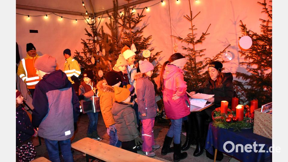 Die Kinder durften nach der Lesung ein Mandala zum Ausmalen mit nach Hause nehmen. Bild: ubb