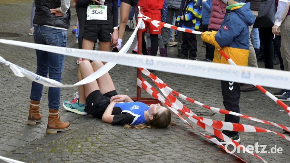 Fix und fertig zum Niederlegen im Ziel. Bild: Hubert Ziegler