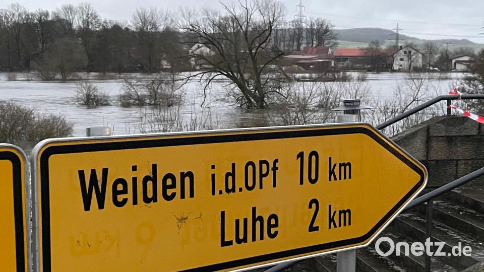 Auch in Luhe-Wildenau im Landkreis Neustadt W/N ist der Pegel über die Ufer gestiegen. Bild: Stefan Zaruba