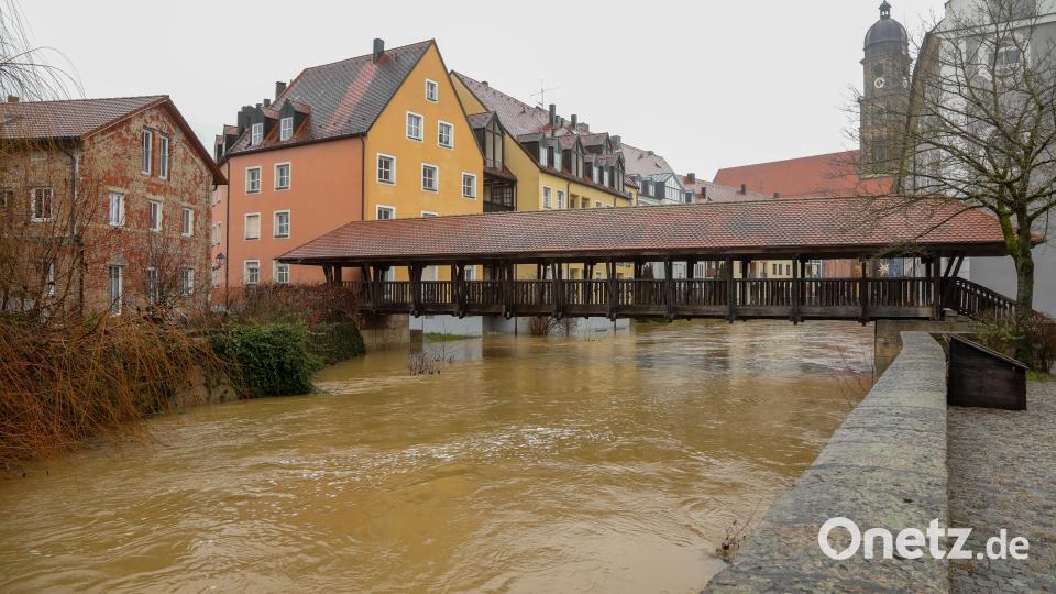 Schöne Bescherung: Hochwasser in Amberg. Bild: Wolfgang Steinbacher