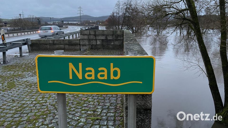 Auch in Luhe-Wildenau im Landkreis Neustadt W/N ist der Pegel über die Ufer gestiegen. Bild: Stefan Zaruba