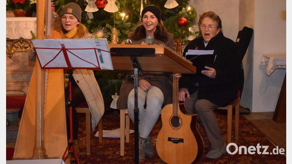 Familie Irlbacher gestaltet die Mette in Hohentreswitz musikalisch. Bild: bnr