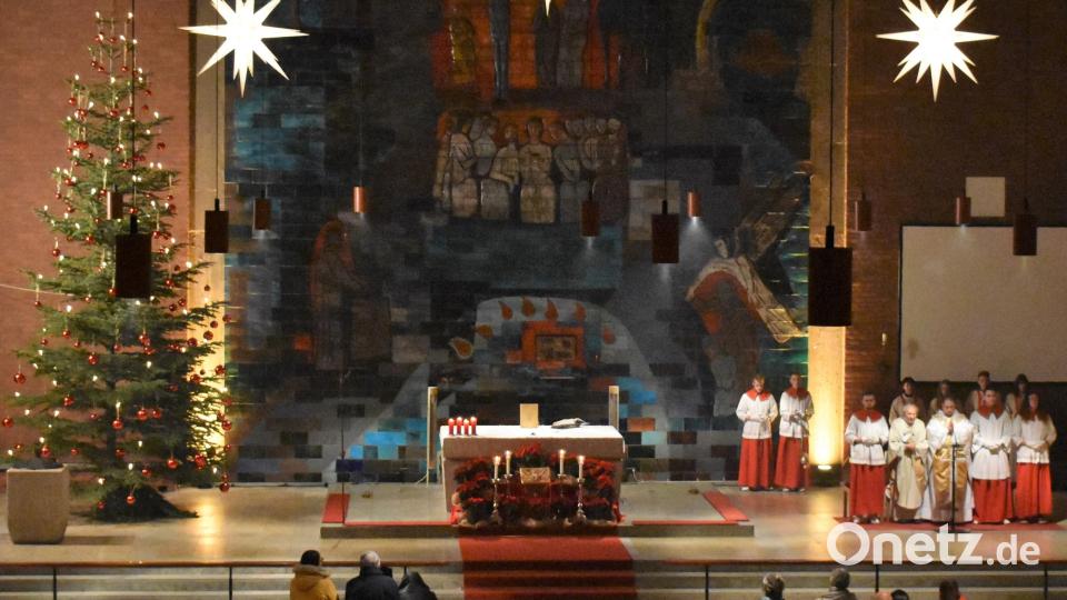Die Friedenskirche war weihnachtlich geschmückt. Bild: rgr