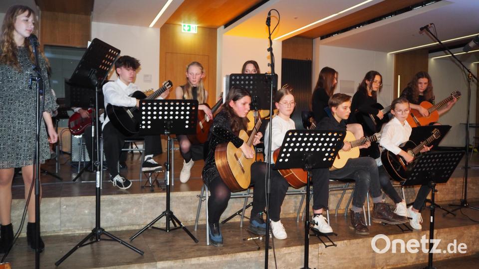 Das Gitarrenensemble bei seinem Auftritt. Bild: krb